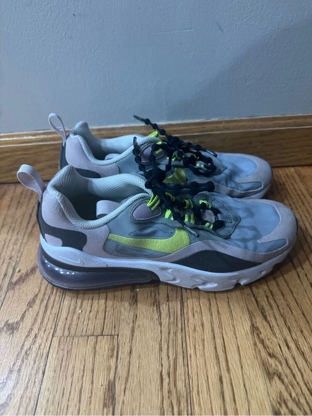 Nike Air70 React Air Max Shoes Size 4